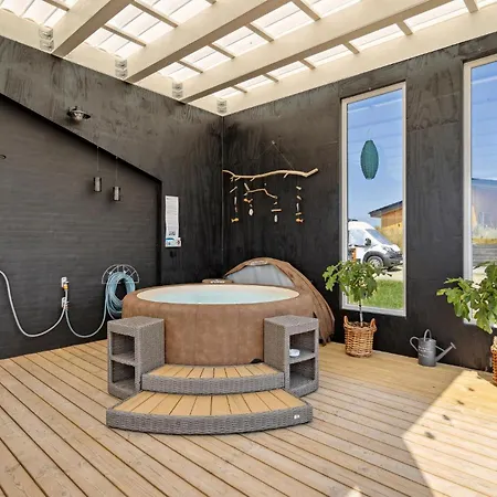 Feriehus Amazing In With House A Panoramic View Hvide Sande